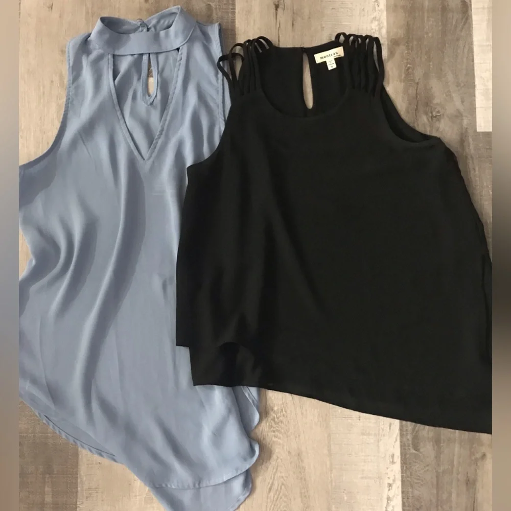 Women’s Flowy Blouse Lot Size Small - Picture 6 of 6